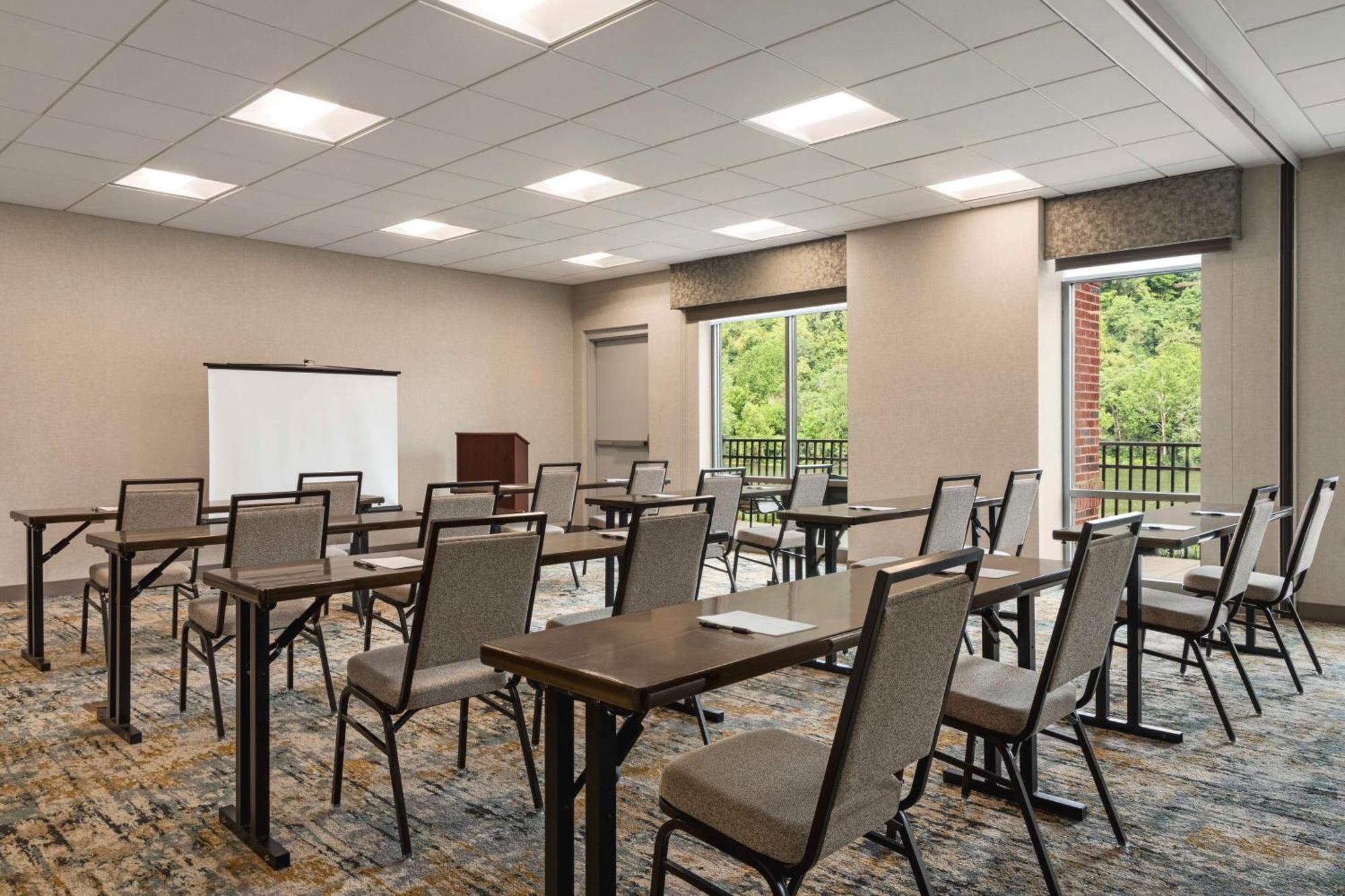 Hampton Inn & Suites Pittsburgh Waterfront West Homestead Eksteriør billede