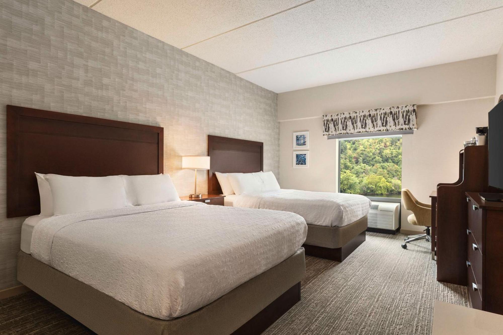 Hampton Inn & Suites Pittsburgh Waterfront West Homestead Eksteriør billede