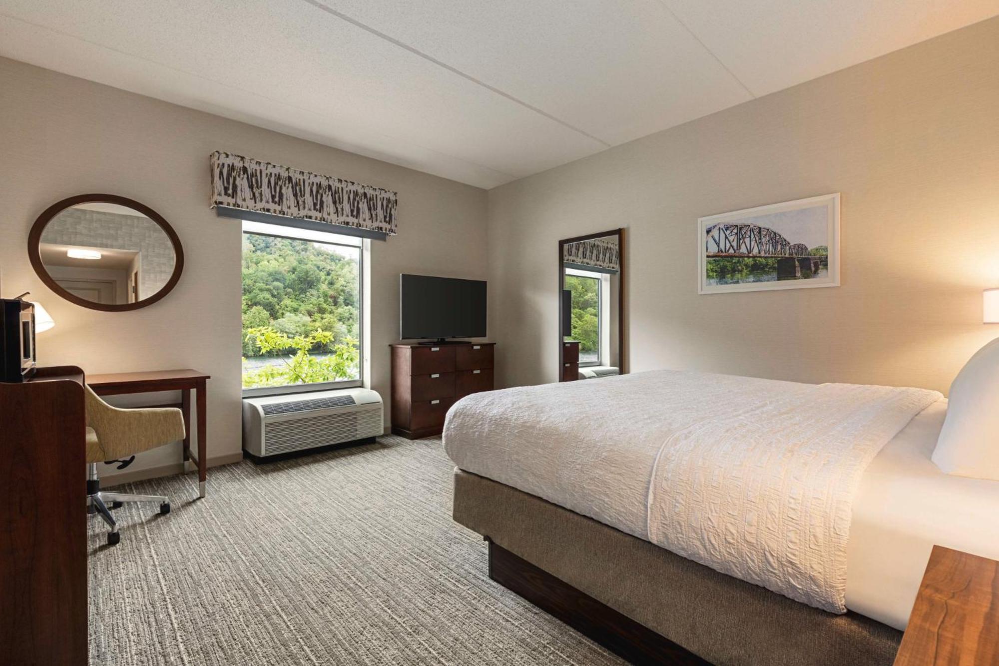 Hampton Inn & Suites Pittsburgh Waterfront West Homestead Eksteriør billede