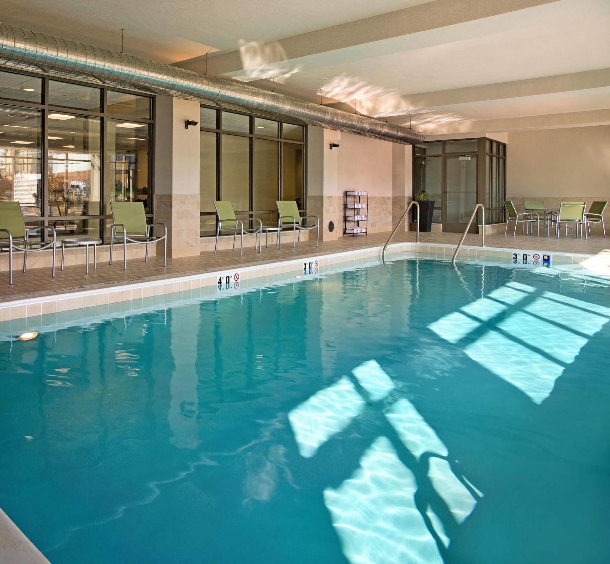 Hampton Inn & Suites Pittsburgh Waterfront West Homestead Eksteriør billede